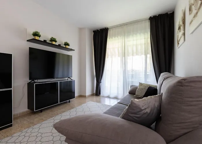 Haven:2br+2bth+wf+pool Cambrils