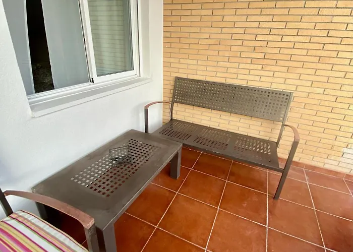 Haven:2br+2bth+wf+pool